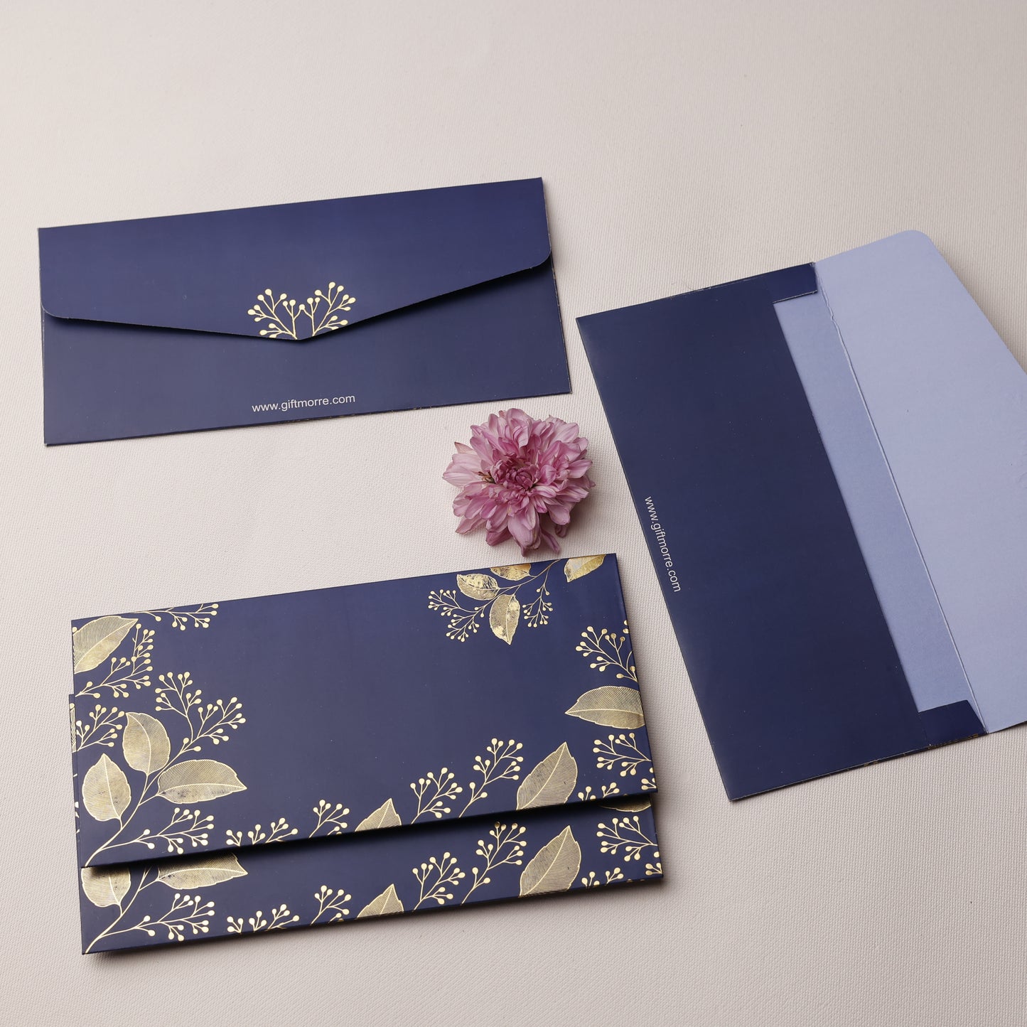 Rich Gold Foil Petals Money Envelope (pack of 10)