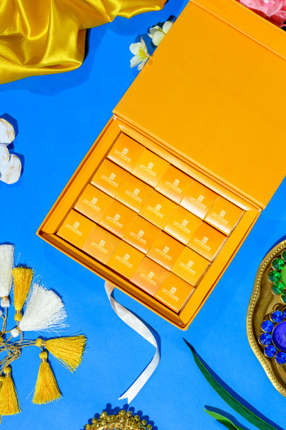 Box with 20pcs Almond Rocks for Gifting & Festivals