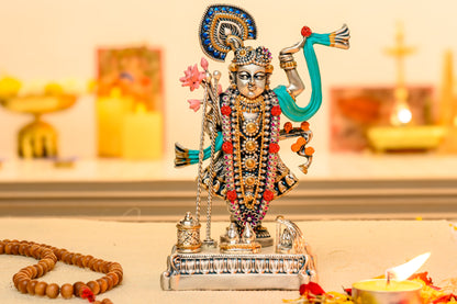 999 Silver Shrinathji Idol with Blue Mor Mukut, Malas, and Temple Base – Nathdwara Form